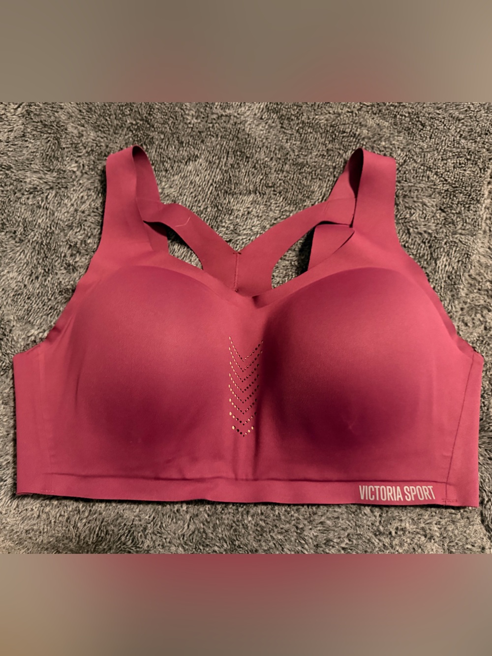 Victoria Sport Max Support Sports Bra